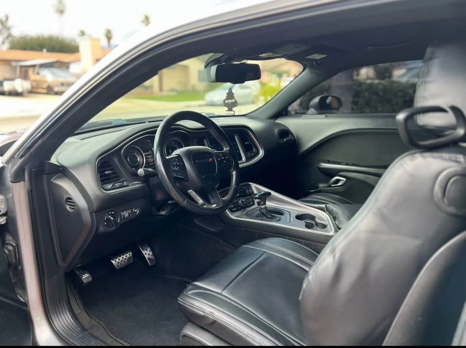 2015 Dodge Challenger 3rd Gen - Image 4 of 9