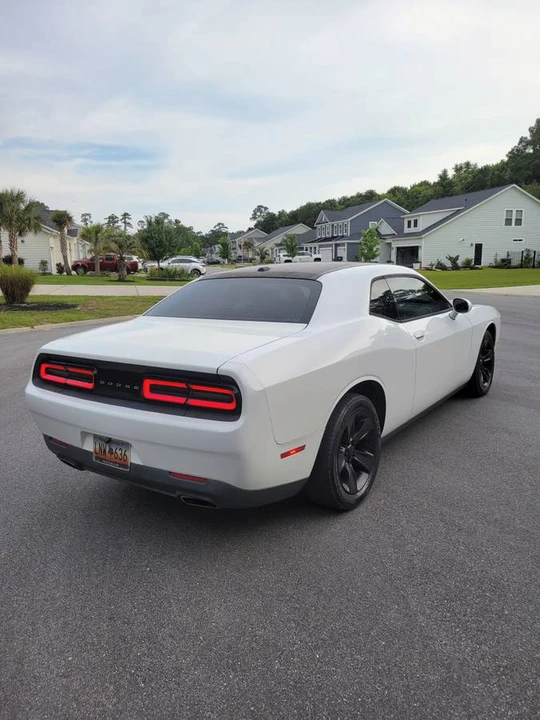 2015 Dodge Challenger 3rd Gen - Image 4 of 24