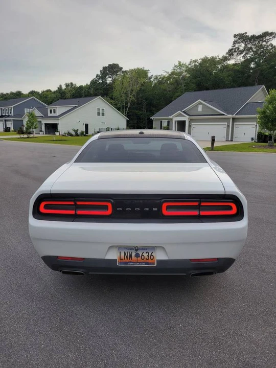 2015 Dodge Challenger 3rd Gen - Image 8 of 24
