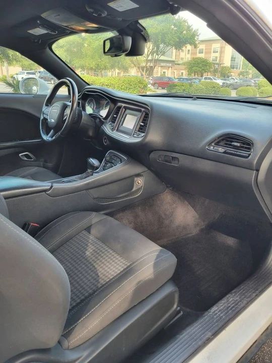 2015 Dodge Challenger 3rd Gen - Image 16 of 24