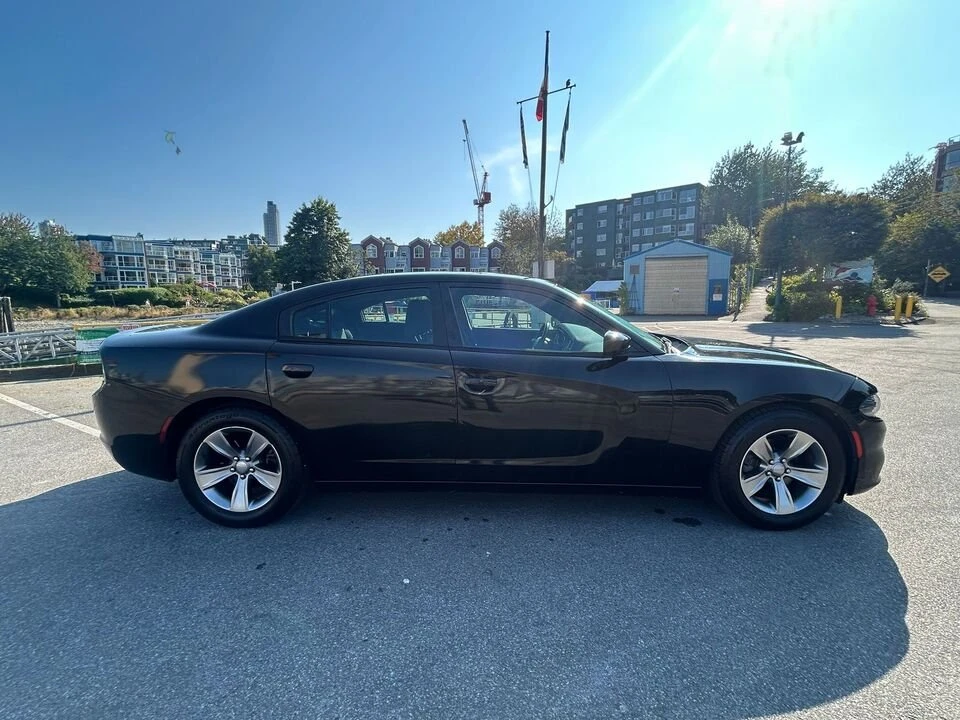 2015 Dodge Charger 7th Gen - Image 9 of 15