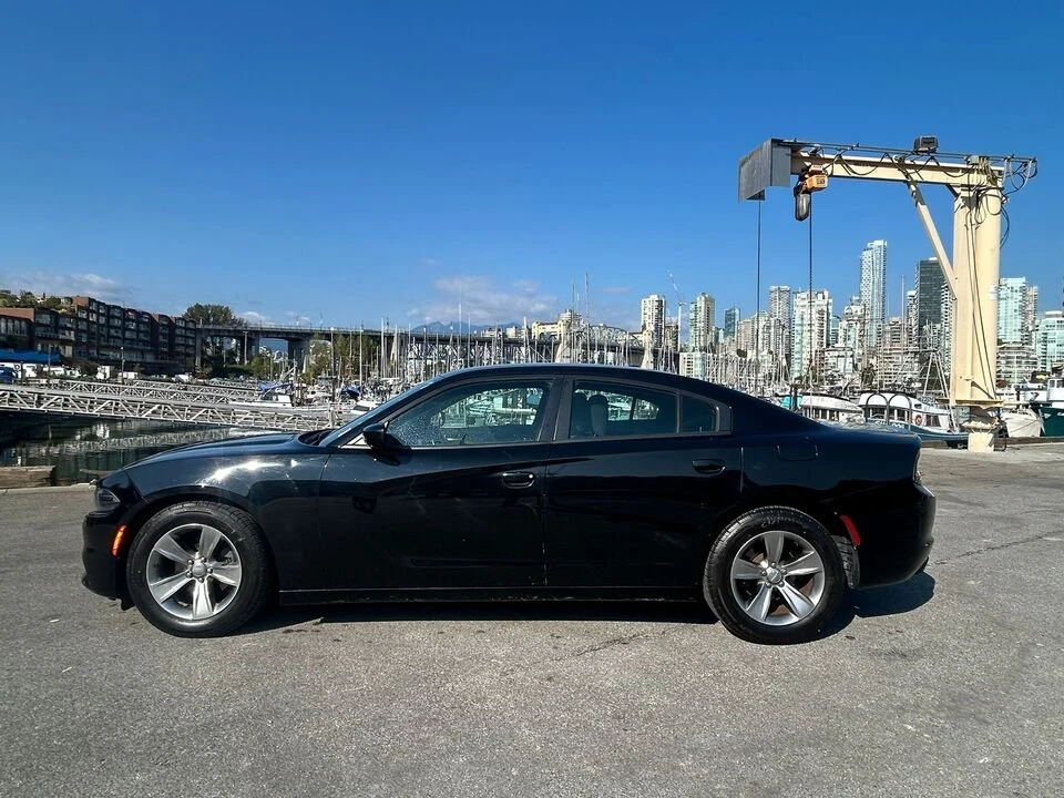 2015 Dodge Charger 7th Gen - Image 2 of 15