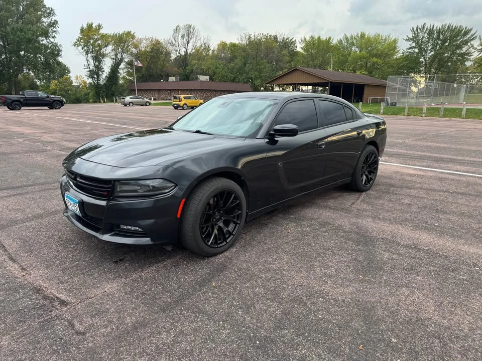 2015 Dodge Charger 7th Gen - Image 2 of 15