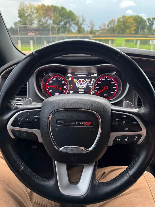 2015 Dodge Charger 7th Gen - Image 14 of 15