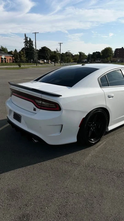 2015 Dodge Charger 7th Gen - Image 5 of 11