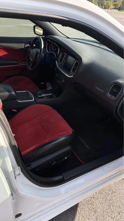 2015 Dodge Charger 7th Gen - Image 3 of 11
