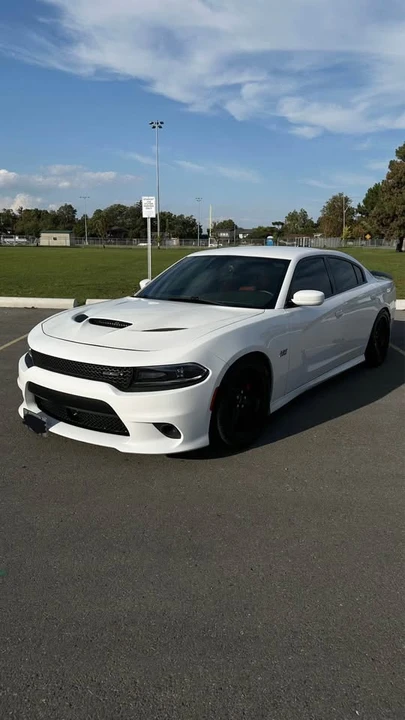 2015 Dodge Charger 7th Gen - Image 8 of 11