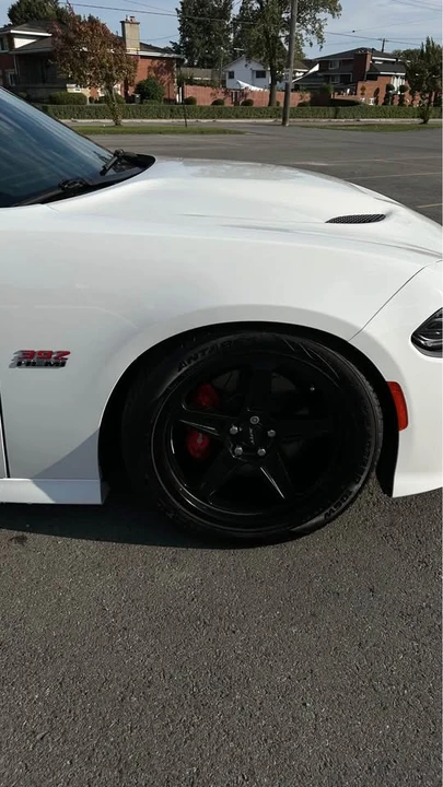 2015 Dodge Charger 7th Gen - Image 2 of 11
