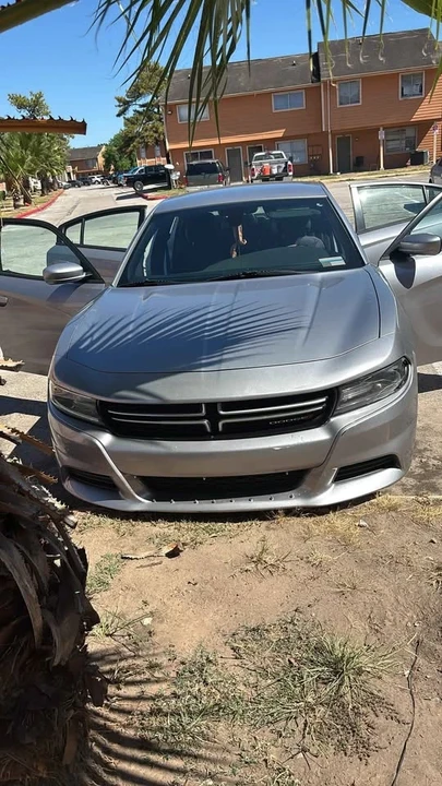2015 Dodge Charger 7th Gen - Image 4 of 8