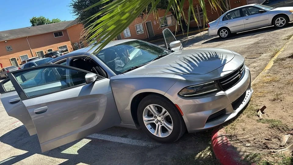 2015 Dodge Charger 7th Gen - Image 2 of 8