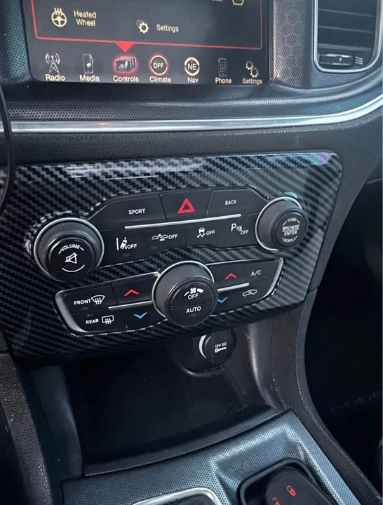 2015 Dodge Charger 7th Gen - Image 17 of 18