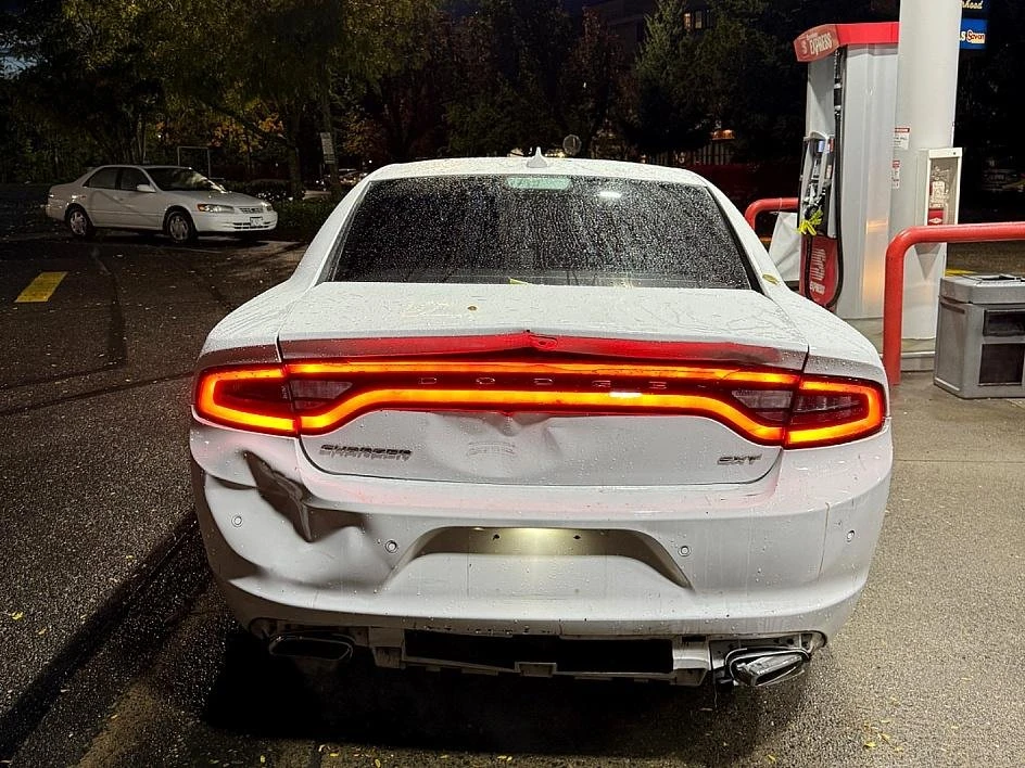 2015 Dodge Charger 7th Gen - Image 4 of 16