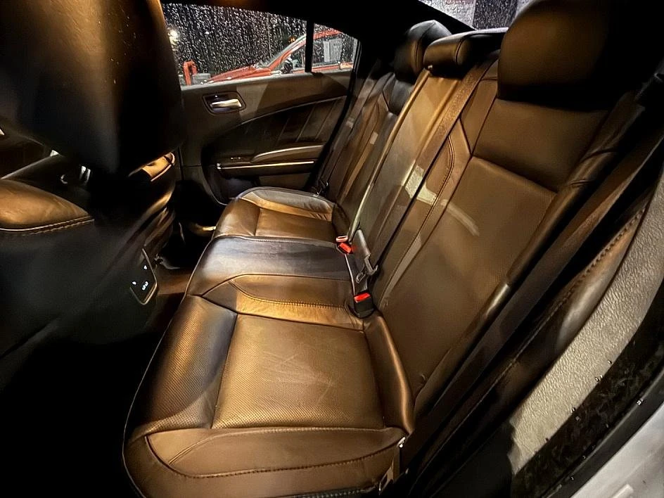 2015 Dodge Charger 7th Gen - Image 9 of 16