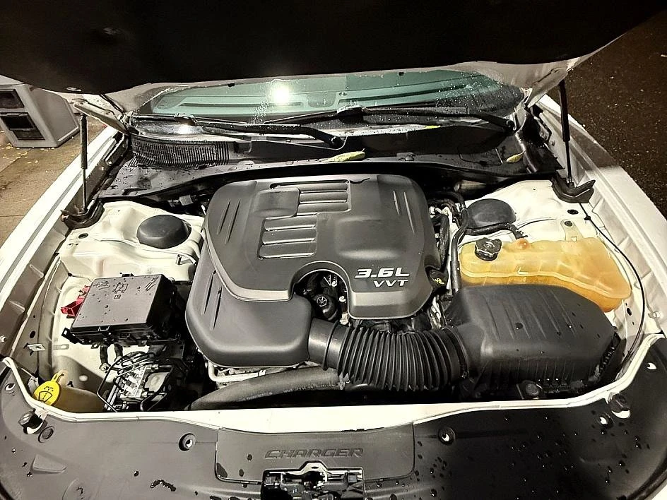 2015 Dodge Charger 7th Gen - Image 15 of 16
