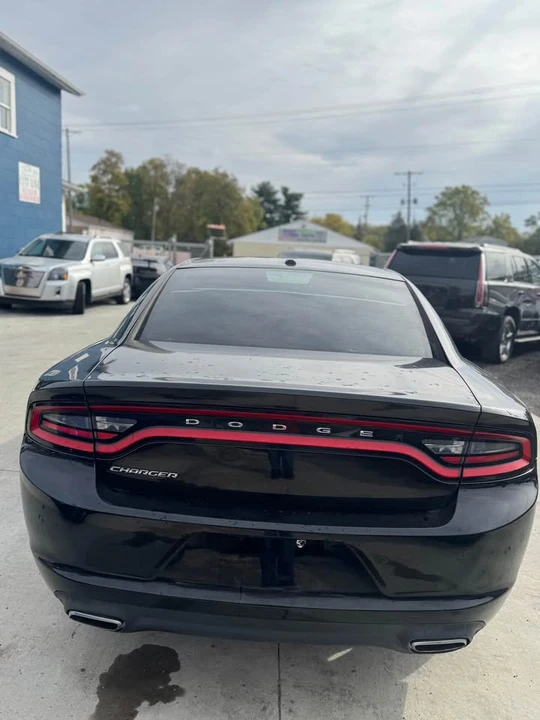 2015 Dodge Charger 7th Gen - Image 4 of 8