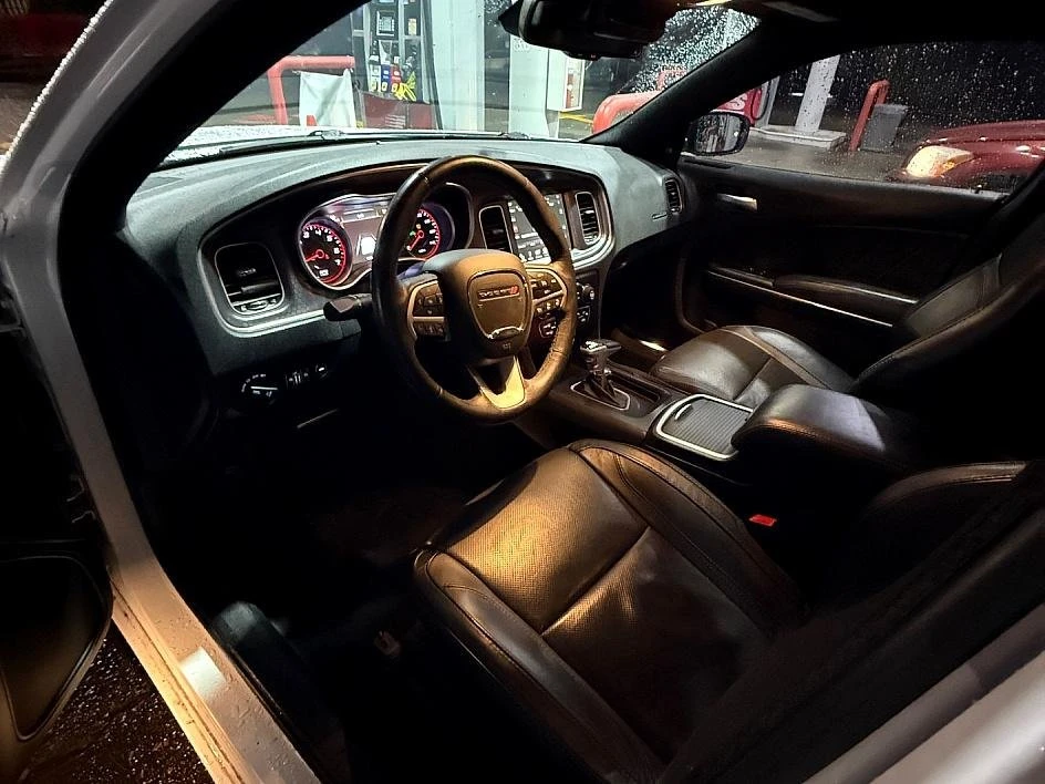 2015 Dodge Charger 7th Gen - Image 11 of 16