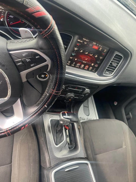 2015 Dodge Charger 7th Gen - Image 6 of 10
