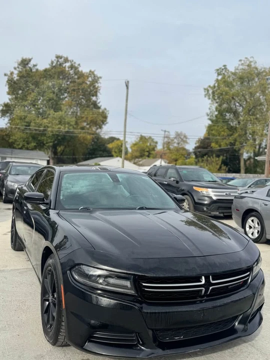 2015 Dodge Charger 7th Gen - Image 2 of 8