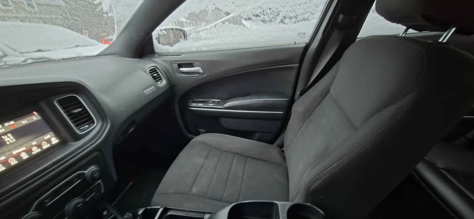 2015 Dodge Charger 7th Gen - Image 14 of 16