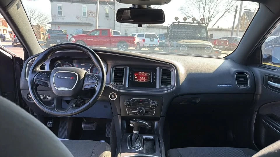 2015 Dodge Charger 7th Gen - Image 9 of 10