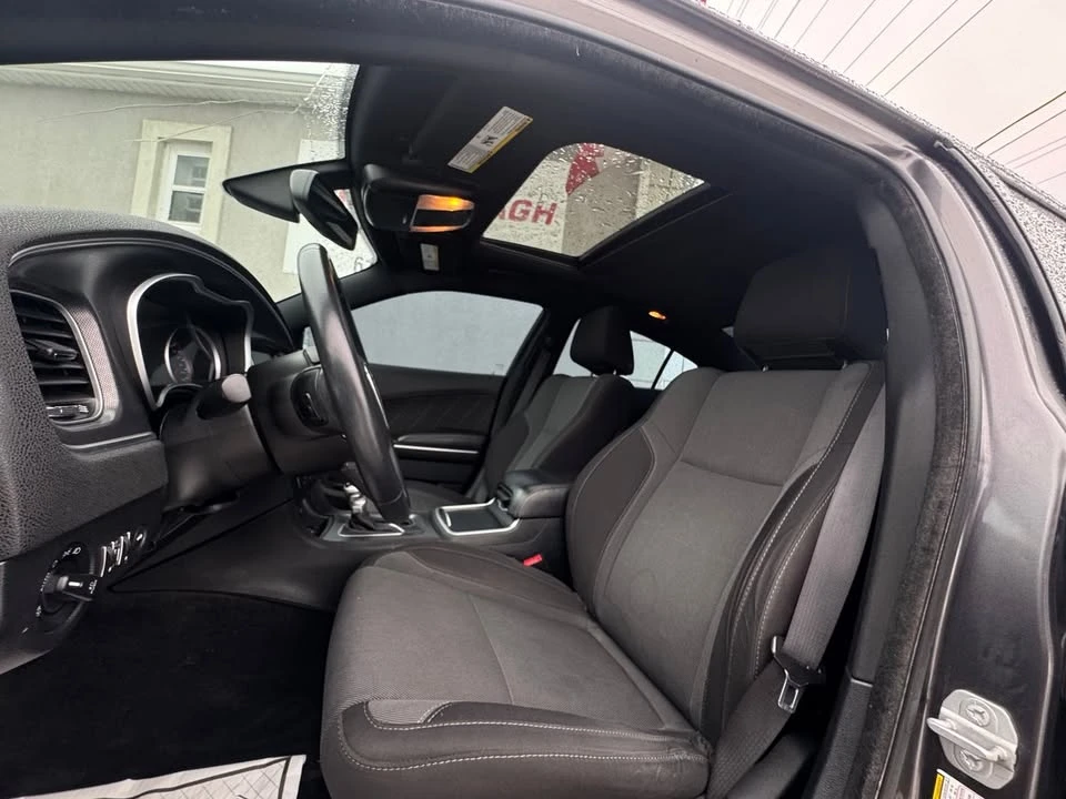 2015 Dodge Charger 7th Gen - Image 13 of 20