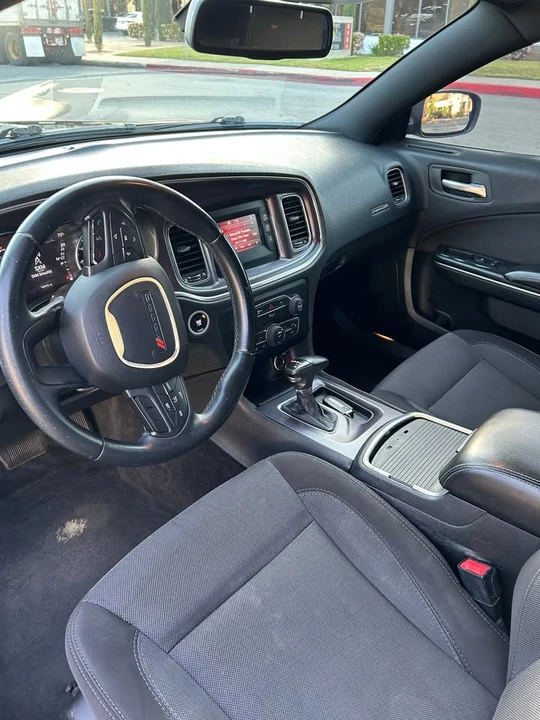 2015 Dodge Charger 7th Gen - Image 16 of 20