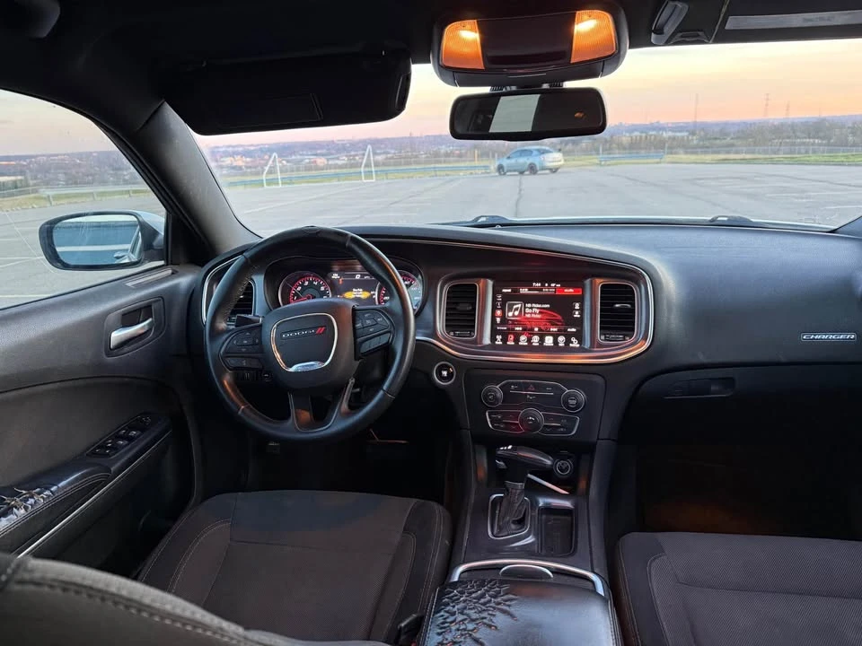 2015 Dodge Charger 7th Gen - Image 8 of 11