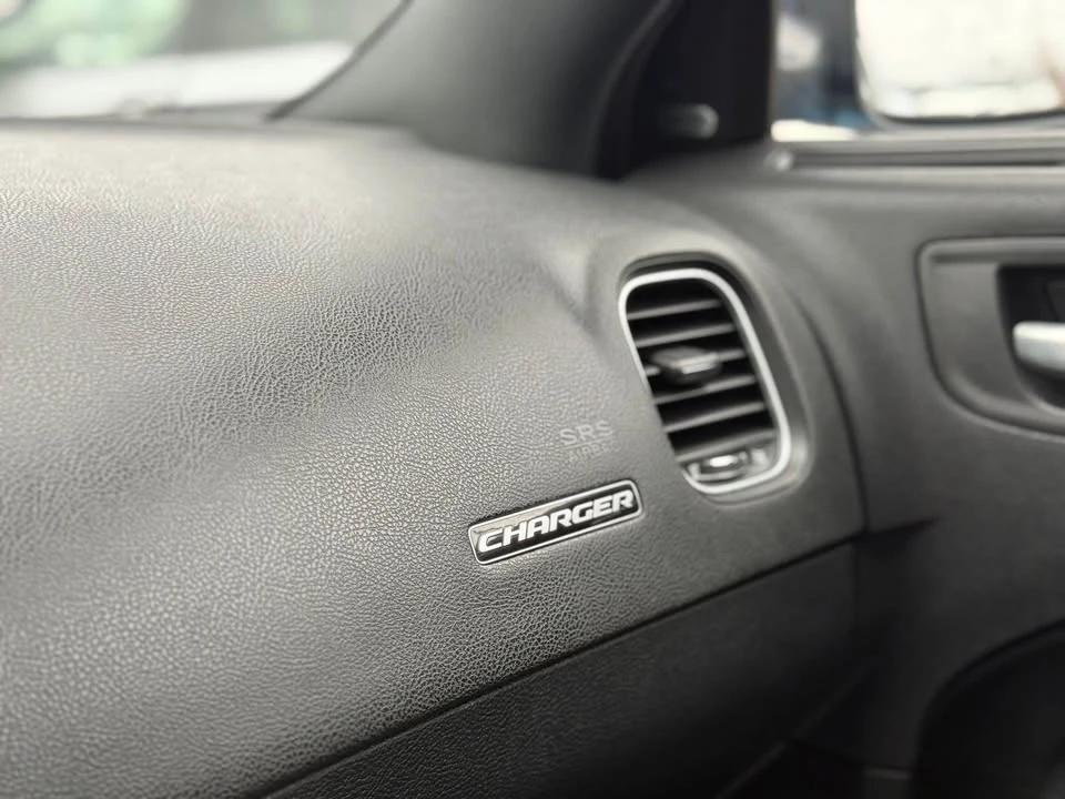 2015 Dodge Charger 7th Gen - Image 18 of 20