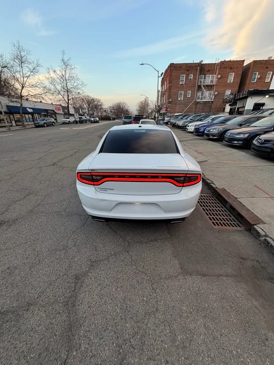 2015 Dodge Charger 7th Gen - Image 4 of 16