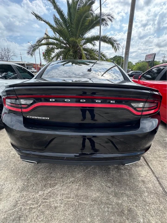2015 Dodge Charger 7th Gen - Image 3 of 8