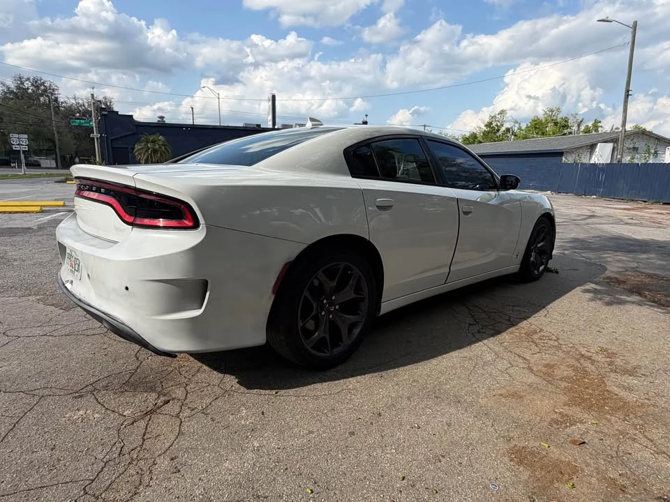 2015 Dodge Charger 7th Gen - Image 5 of 11