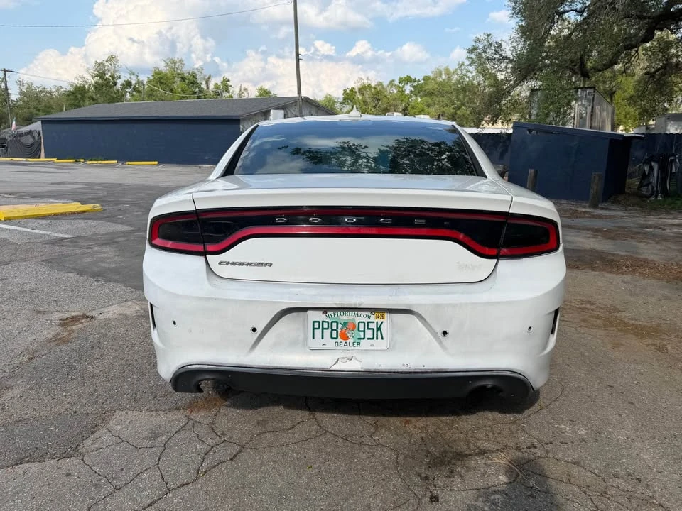 2015 Dodge Charger 7th Gen - Image 6 of 11