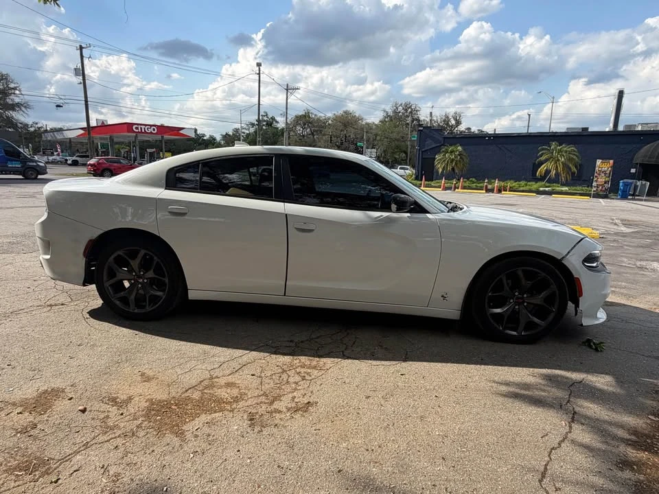 2015 Dodge Charger 7th Gen - Image 4 of 11