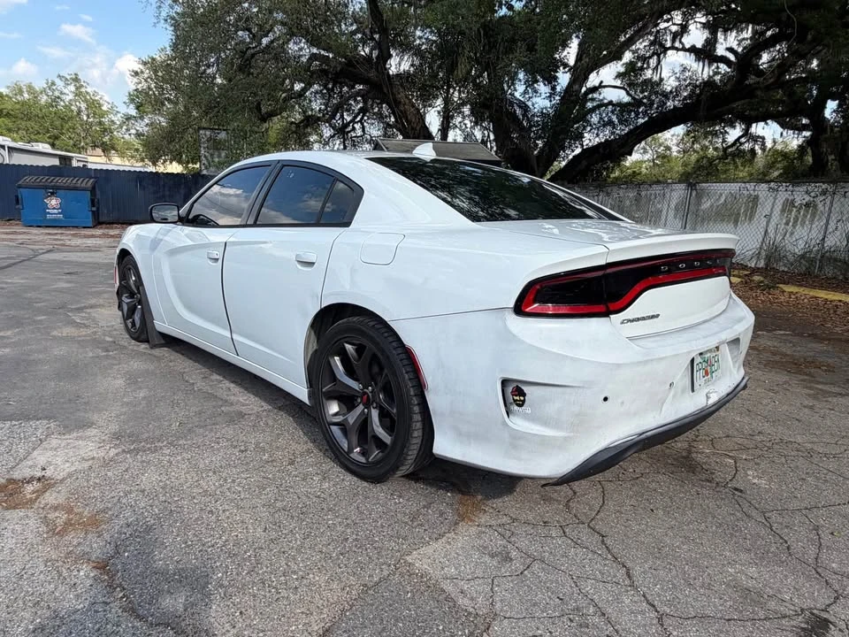 2015 Dodge Charger 7th Gen - Image 7 of 11