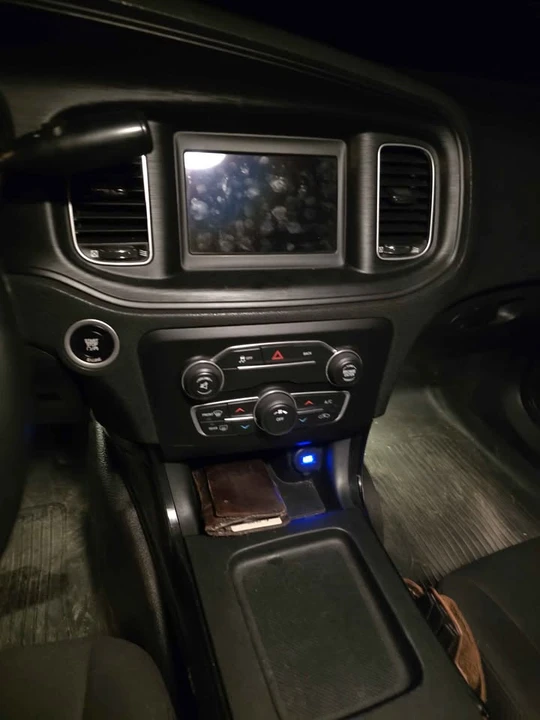 2015 Dodge Charger 7th Gen - Image 9 of 12