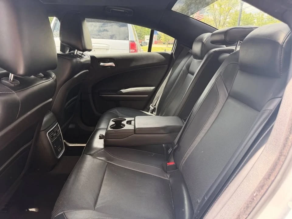 2015 Dodge Charger 7th Gen - Image 8 of 10