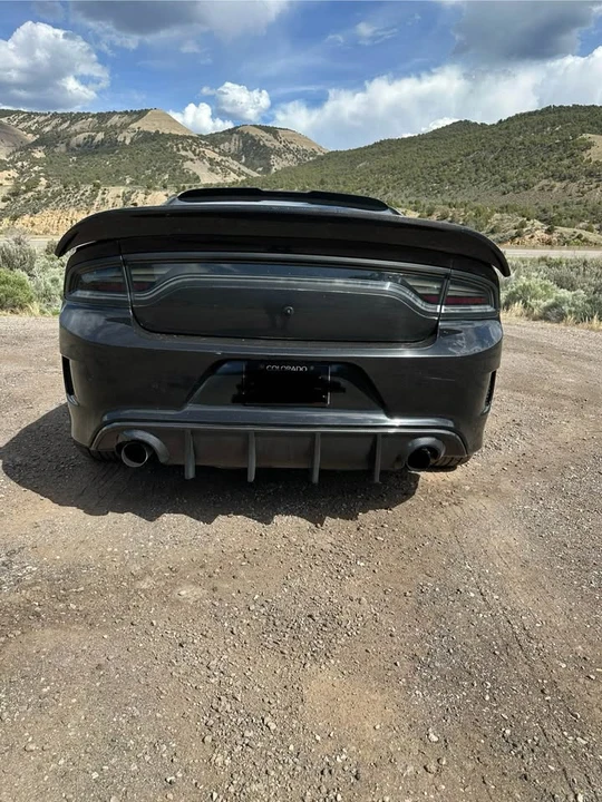 2015 Dodge Charger 7th Gen - Image 5 of 11