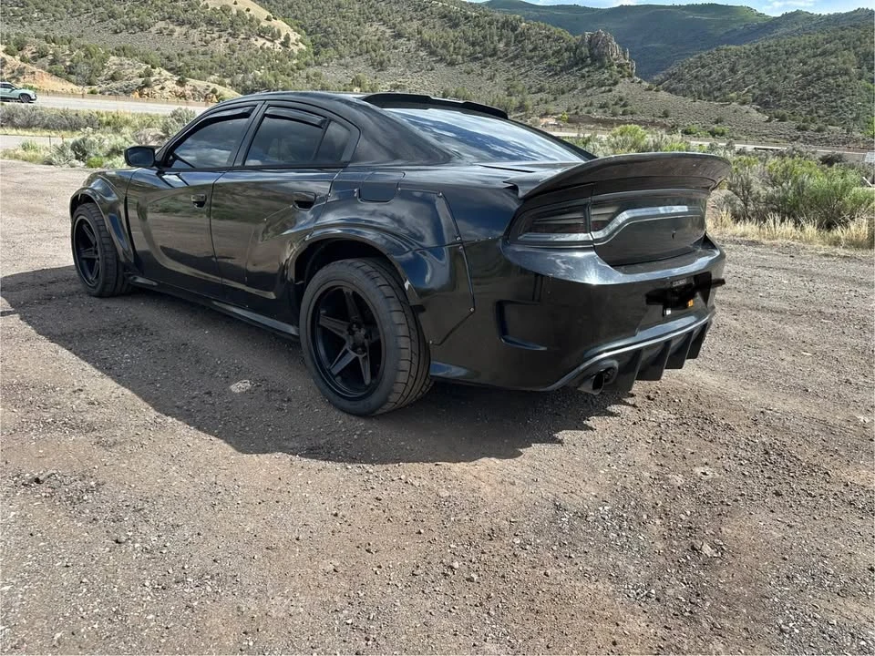 2015 Dodge Charger 7th Gen - Image 4 of 11