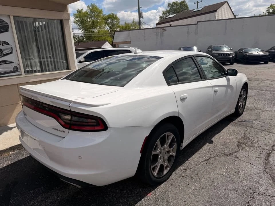 2015 Dodge Charger 7th Gen - Image 5 of 10