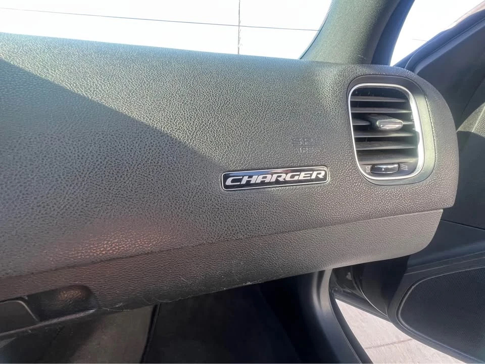 2015 Dodge Charger 7th Gen - Image 11 of 20