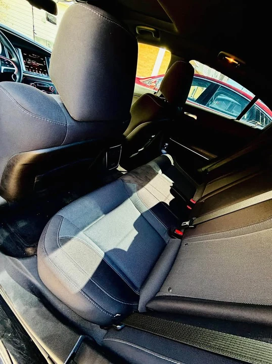 2015 Dodge Charger 7th Gen - Image 9 of 13