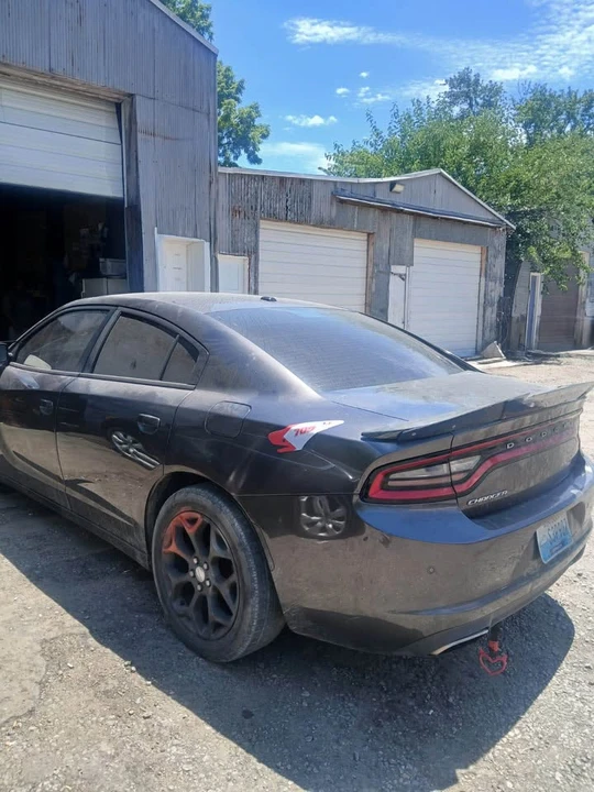 2015 Dodge Charger - Image 5 of 9