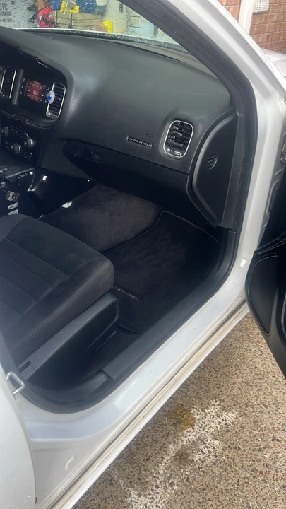 2015 Dodge Charger 7th Gen - Image 9 of 12