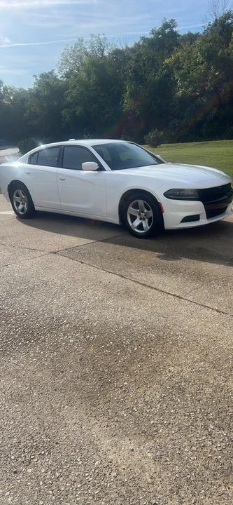 2015 Dodge Charger 7th Gen - Image 2 of 12