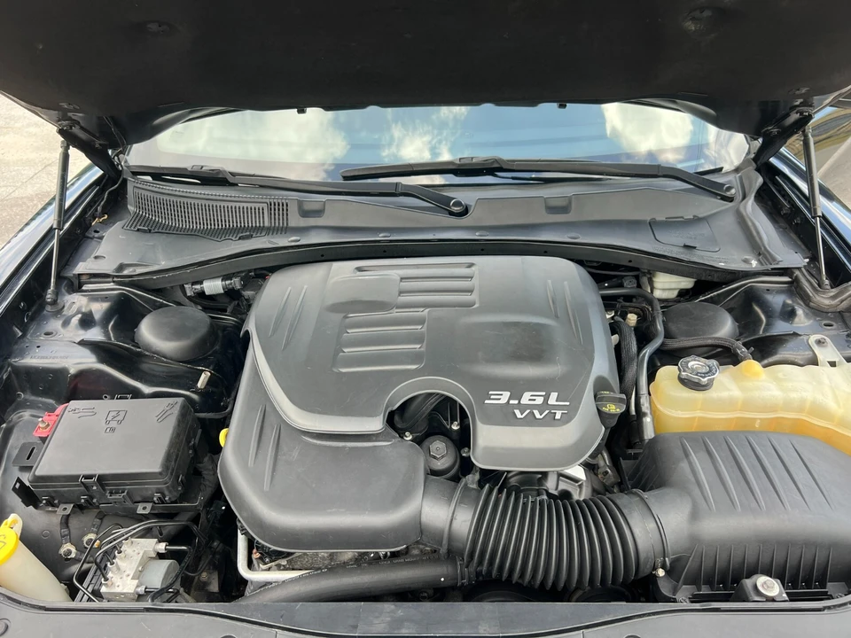 2015 Dodge Charger 7th Gen - Image 12 of 20