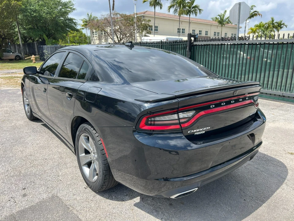 2015 Dodge Charger 7th Gen - Image 6 of 20
