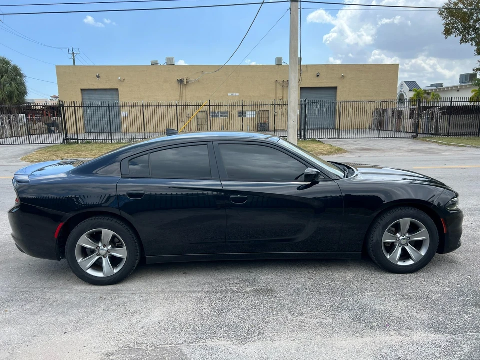 2015 Dodge Charger 7th Gen - Image 9 of 20