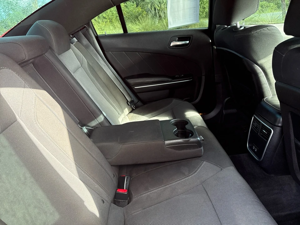 2015 Dodge Charger 7th Gen - Image 11 of 21
