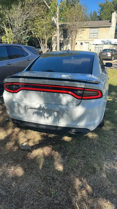 2015 Dodge Charger 7th Gen - Image 9 of 15