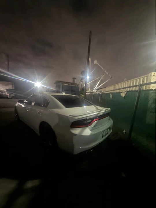 2015 Dodge Charger 7th Gen - Image 4 of 4